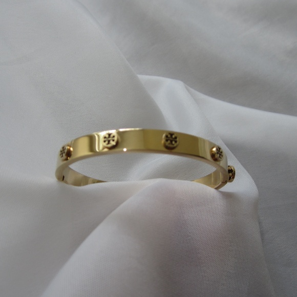Tory Burch Jewelry - Tory Burch Raised Logo Metal Hinged Bracelet Gold